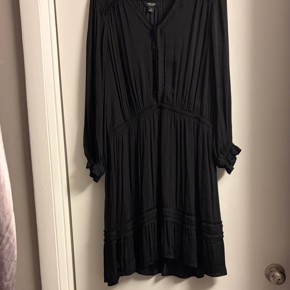 Simply Vera Vera Wang Elegant Black Blouse